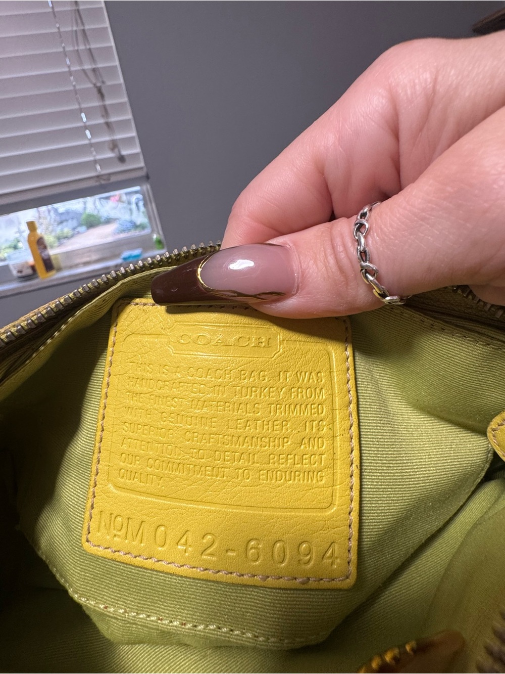 Coach Demi VINTAGE🫶🏻 🍋‍🟩 LIME GREEN RARE - Picture 6 of 7